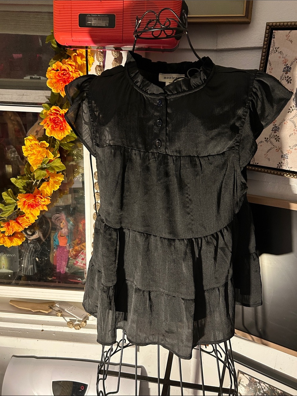 Monteau Black Tiered Ruffle Short Sleeve Blouse